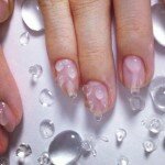 Unhas gotas de água se tornam tendência na Ásia. Veja como são feitas