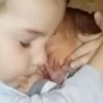 Menino recusa deixar partir o irmão mais novo, 70 milhões de pessoas derreteram ao ver este vídeo!