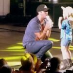 Cantor fez uma Menina subir no Palco, Mas ele não imaginava que ISSO aconteceria!